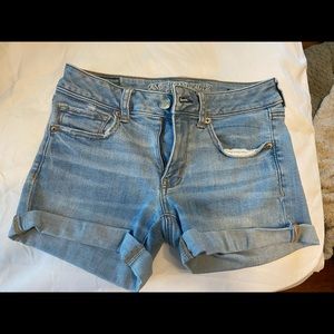 Womens Denim Shorts size 6, American Eagle